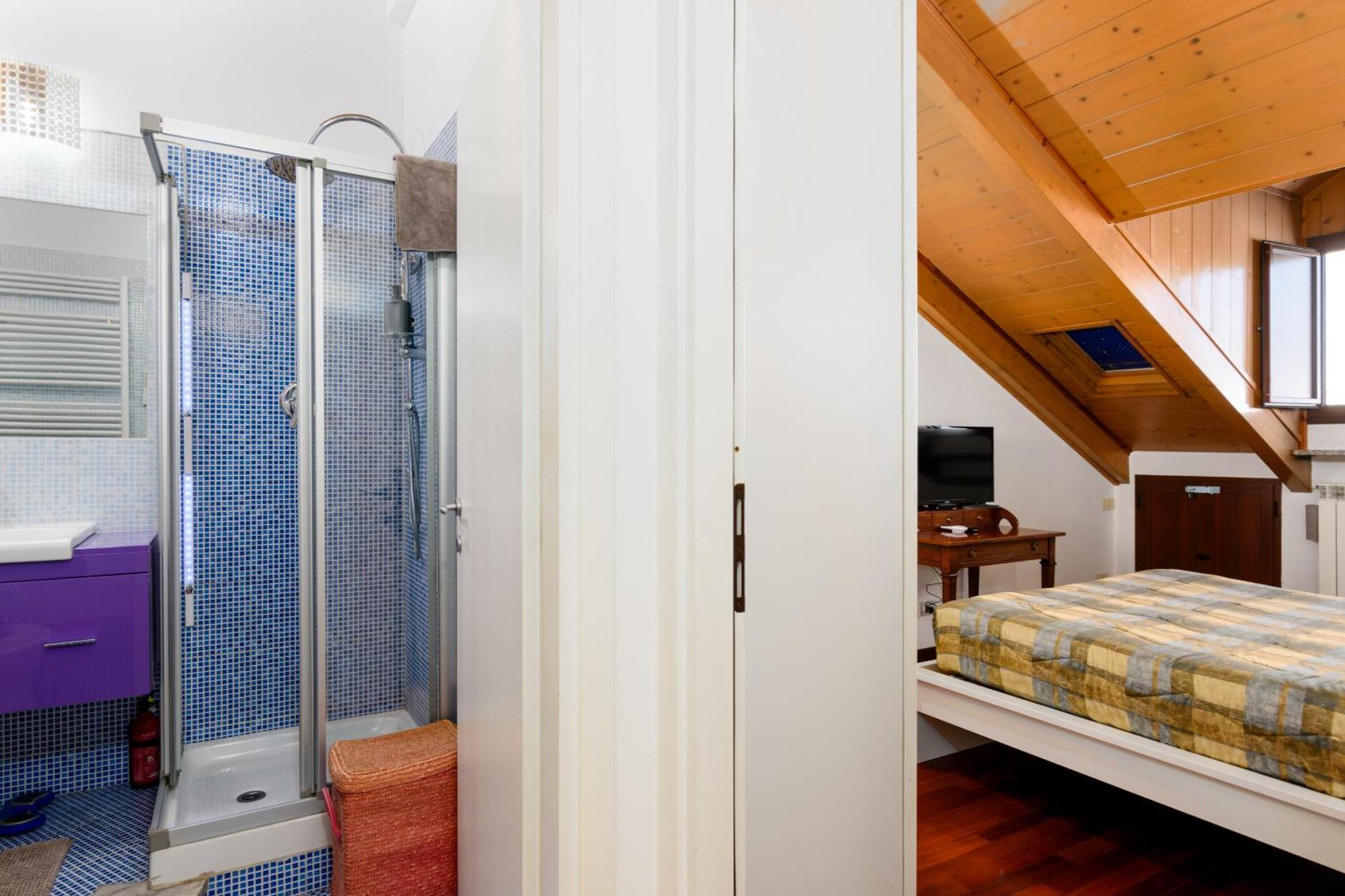 Ampia Mansarda E Terrazzo 10 Minuti Dal Centro Apartment Turin Luaran gambar